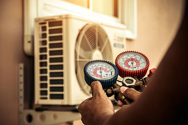 Professional Ductwork Repair technician working in Rumford, RI